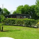 - Domaine De Geffosse *
