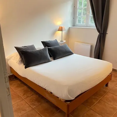 - Domaine De Geffosse *