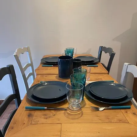 - Domaine De Geffosse Feriehus *