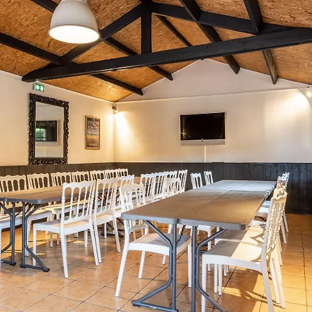 - Domaine De Geffosse Feriehus *