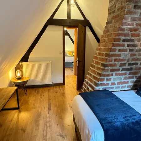 - Domaine De Geffosse Feriehus *