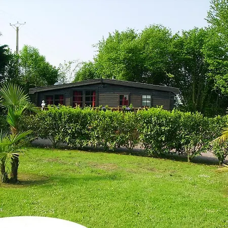 - Domaine De Geffosse *