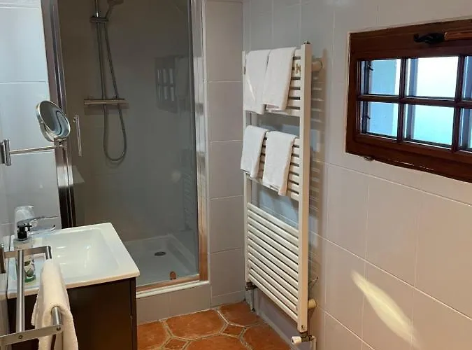 - Domaine De Geffosse