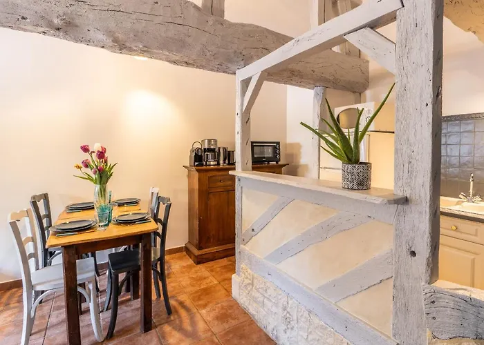 - Domaine De Geffosse