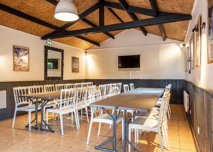 - Domaine De Geffosse Holiday home *